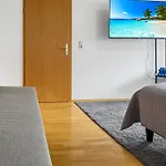 Rooftop Penthouse With Hot Tub Apartmán Štutgart