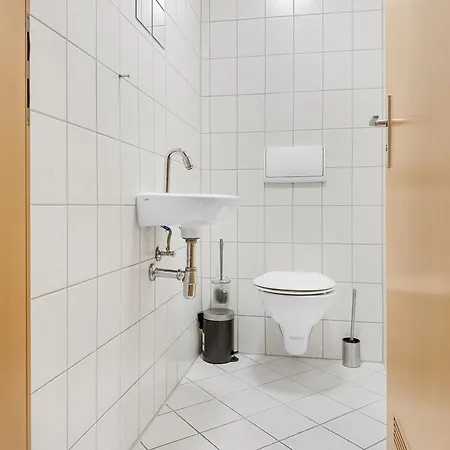 Zentrales Penthouse In Mit Whirlpool & Billard * Stuttgart