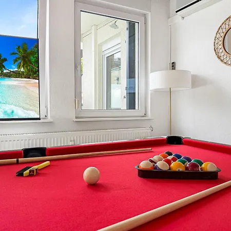 Zentrales Penthouse In Mit Whirlpool & Billard * Stuttgart