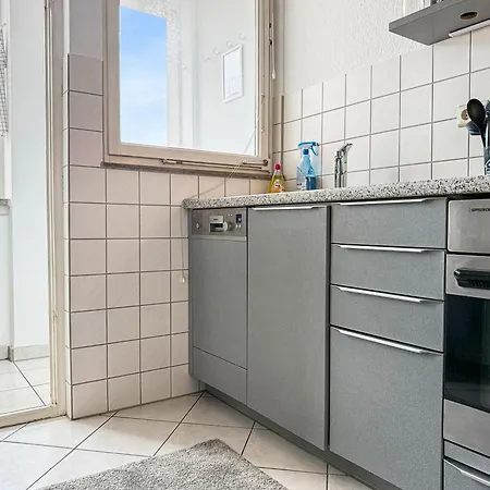 Zentrales Penthouse In Mit Whirlpool & Billard *