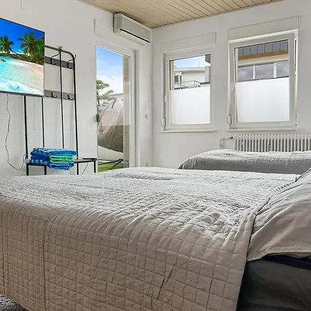 Zentrales Penthouse In Mit Whirlpool & Billard * Stuttgart