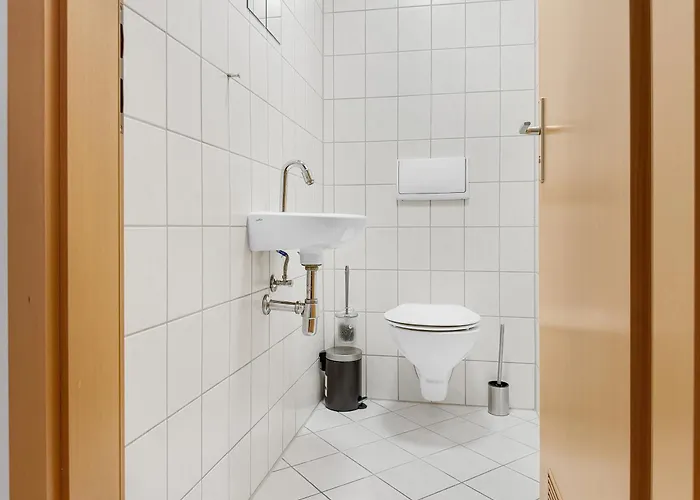 Zentrales Penthouse In Mit Whirlpool & Billard * Stuttgart