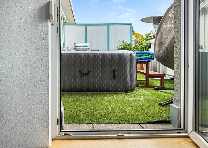 Zentrales Penthouse In Mit Whirlpool & Billard * Stuttgart