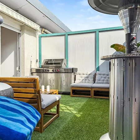 شقة Rooftop Penthouse With Hot Tub شتوتغارت